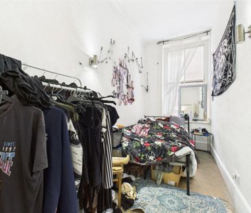 3 bedroom apartment to rent - Photo 1