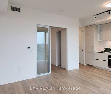 BRAND NEW LUXURIOUS 1 BED CONDO JUNCTION TRIANGLE - Photo 1