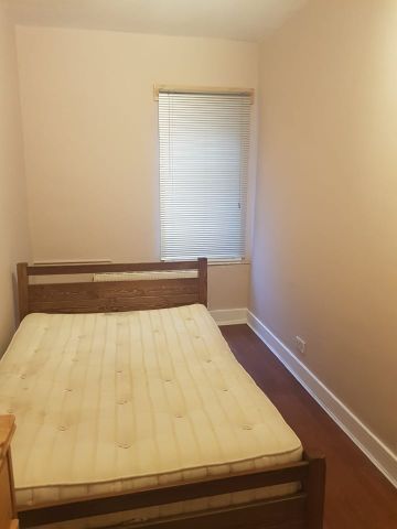 2 Bed Flat, Clapham Manor Street, SW4 - Photo 2