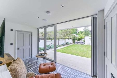 Lower Camden, Chislehurst, BR7 - Photo 3