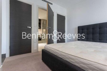 St Georges Circus, Blackfriars, SE1 - Photo 4