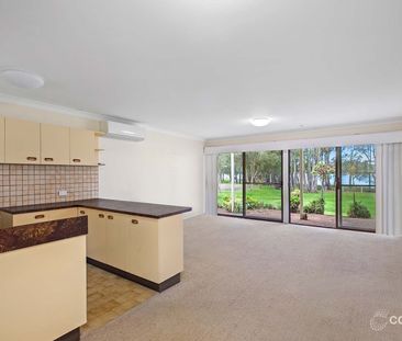 Water Front Villa - Photo 1