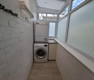 2 bedroom terraced house to rent - Photo 3