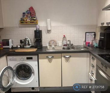 2 bedroom flat to rent - Photo 6