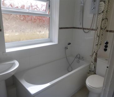 Penydre, NEATH - Photo 6