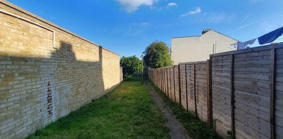 Tonbridge Road, Maidstone ME16, London - Photo 2