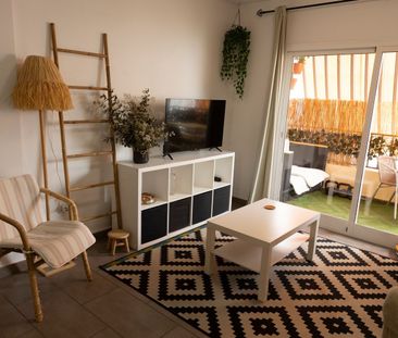 Alquiler de piso en Avenida Juan Gómez Juanito, 11 - Photo 1