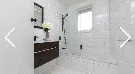 Warm house with lots of day light - Photo 5