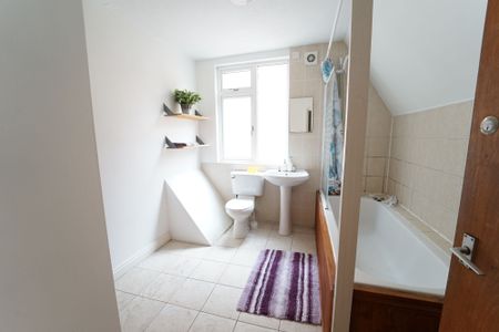 2 Newstead Grove, NG1 4GZ, NOTTINGHAM - Photo 5