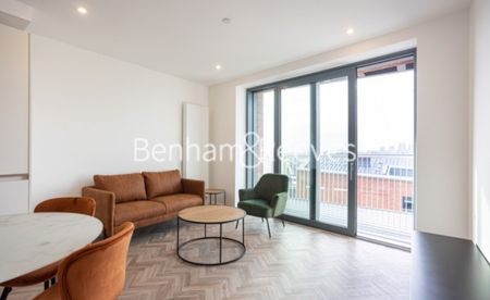 1 Bedroom flat to rent in Skyline Apartments, Makers Yard, E3 - Photo 4