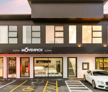 Luxe Living Awaits! - Photo 4