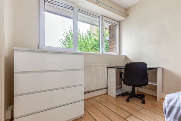 RM3 Driffield Road | Bow | London | E3 5NH - Photo 1