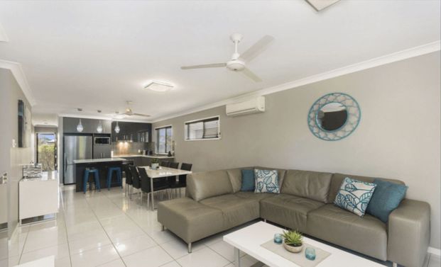 Exceptional Family Home in the Heart of North-Shore Living - Photo 1