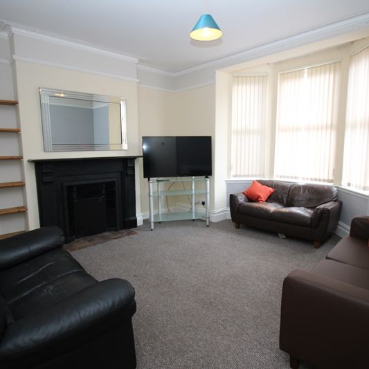 256 West Parade - Photo 1