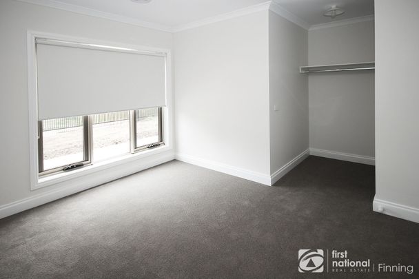 6 Canterbury Street, 3977, Cranbourne Vic - Photo 1