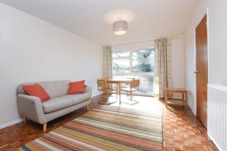 St Johns Park, London, SE3 - Photo 2