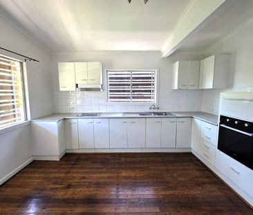 Charming 3-bedroom home - Photo 6