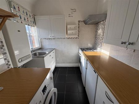 1 bedroom flat to rent - Photo 3