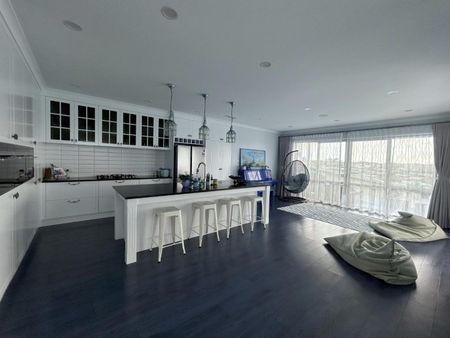 Modern Family Home in Silverdale - Photo 2