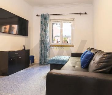 Apartment T2 in Moscavide e Portela, Loures - Photo 3