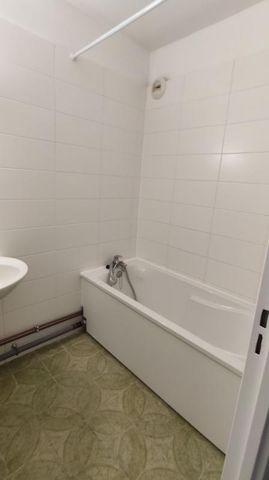 Location Appartement 2 pièces 53m² NANCY 54000 - Photo 4