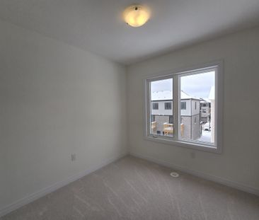 For Lease - 11 Greig Street, Brantford, Ontario - Photo 6