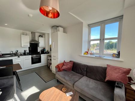 2 bedroom apartment to rent - Photo 2