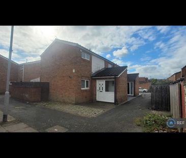 3 bedroom semi-detached house to rent - Photo 2