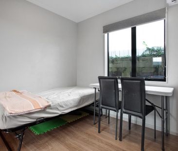 44 Arrowsmith Drive, Flat Bush, Auckland - Photo 3