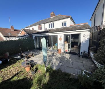3 bedroom semi-detached house to rent - Photo 6