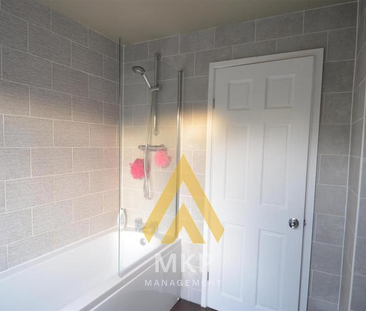 4 bedroom terraced house to rent - Photo 4