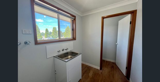 Updated Two Bedroom Townhouse! - Photo 1