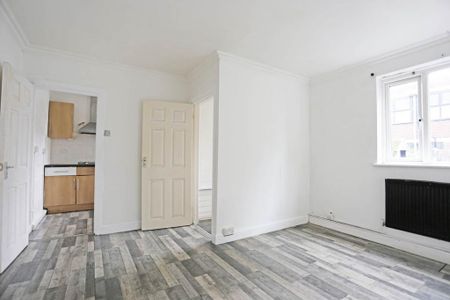 Studio to rent - Photo 4