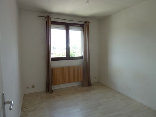 Location Appartement 3 pièces 59m² VAUJOURS 93410 - Photo 1