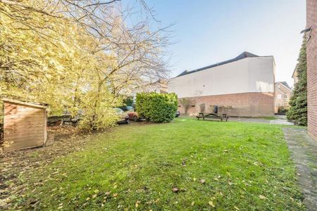 3 bedroom flat to rent - Photo 5