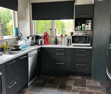 Spacious Family Living Meets Outdoor Entertaining! - Photo 2