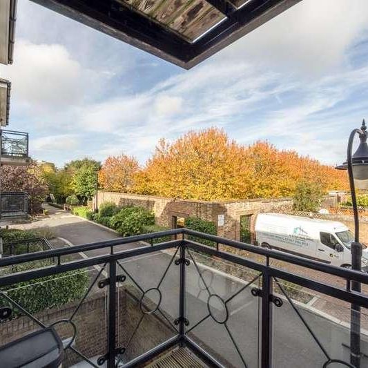 Bader Way, Roehampton, SW15 - Photo 1