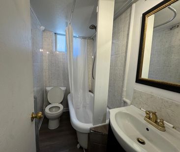 For Lease - 618 Brown's Line Unit# Basement, Toronto, Ontario - Photo 4