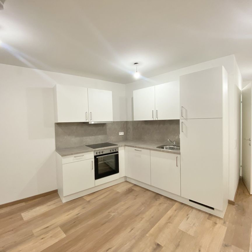 ERSTBEZUG 2 Zimmer Wohnung mit Terrasse und Garten - Ordination - Foto 1