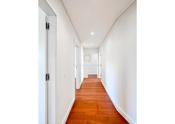 Apartamento T4 em Porto