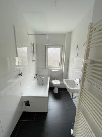 Zentrale und gut geschnittene 3-Zimmer-Wohnung mit Balkon in Hemer Mitte - Photo 4