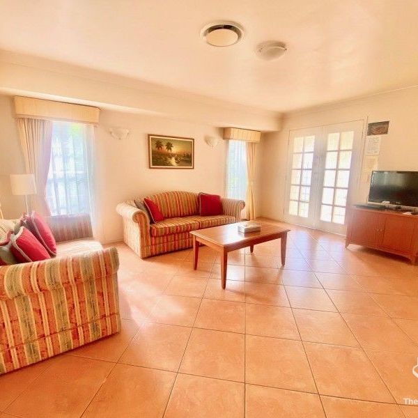 Fully Furnished 3 Bedroom Villa Within Peaceful Gated Community - Photo 1