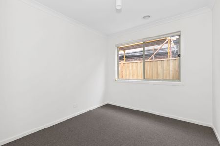 Spacious 4-Bedroom Home with Modern Features in Wyndham Vale - Photo 4