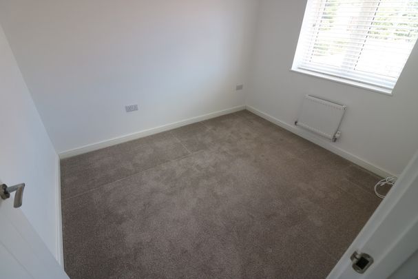Blossom Close, Swanland - Photo 1