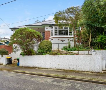 Tranquil Living Near The Heart Of The Town - Photo 4