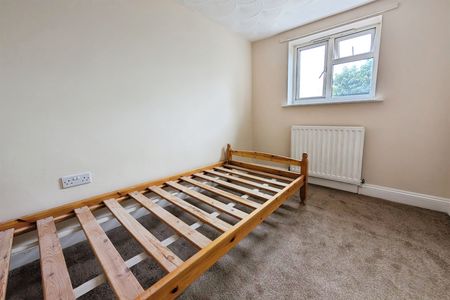 Clarendon Road, SO16 - Photo 4