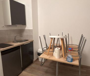 Location Appartement 2 pièces 33m² VALENCIENNES 59300 - Photo 4