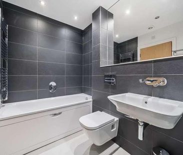 Greenwich Drive, Buckinghamshire, HP11 - Photo 3