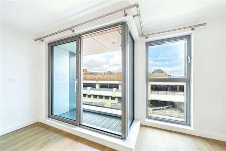 Cromwell Road, Redhill, Surrey, RH1 - Photo 2