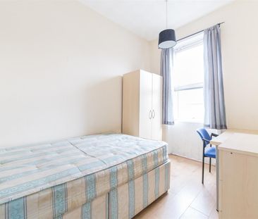 2 bed flat to rent in Rothbury Terrace, Heaton, NE6 - Photo 3